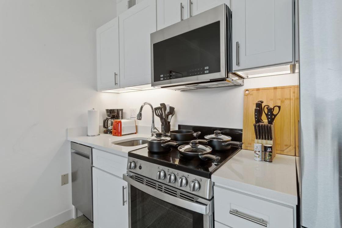 Boardwalk Cozysuites W Kitchen 38 *