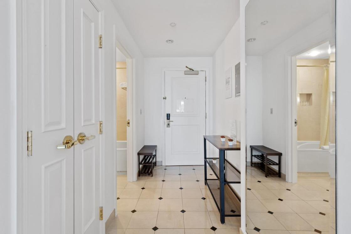 Boardwalk Cozysuites W Kitchen 38